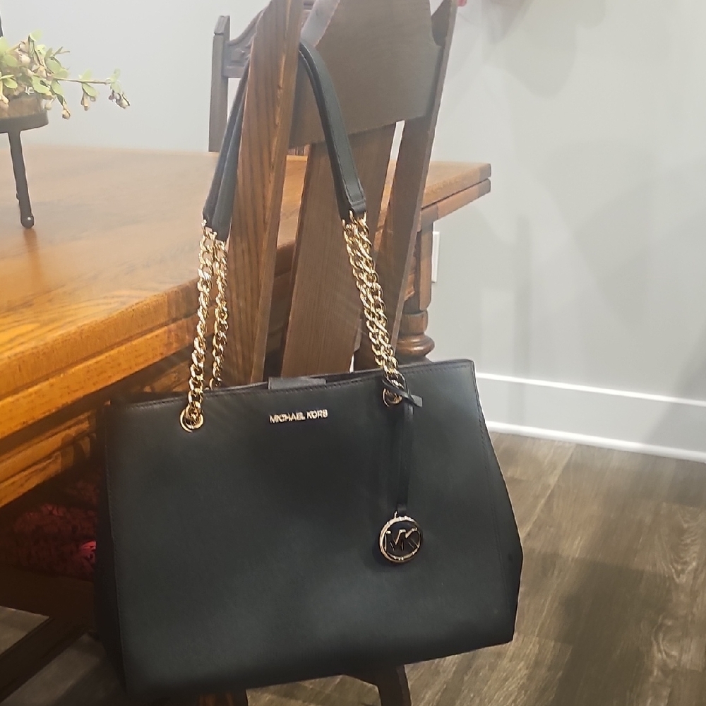 Michael Kors Susannah Black Leather Purse with Gold Hardware.